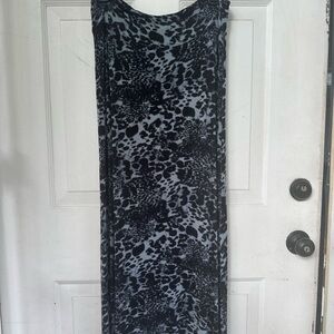 Kensie Black and Blue Gray Leopard Print knit maxi skirt